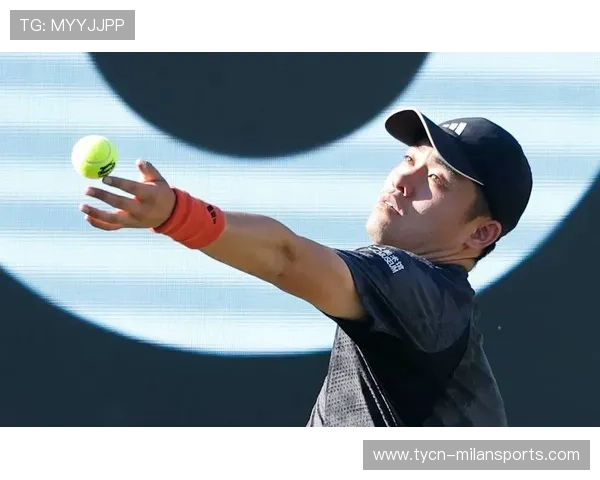 网球草地赛出现“草神”打法,选手训练法被广泛学习 网球草地赛出现“草神”打法,选手训练法被广泛学习