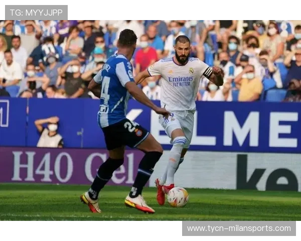 西甲皇马中场串联流畅，进攻端连续冲击